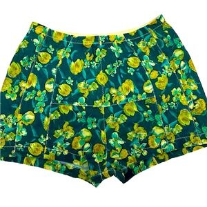 Roberto Cavalli authentic brand new never used shorts size Italian 38 fits to S